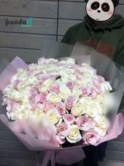 101 роза микс импорт белая и розовая 70 см