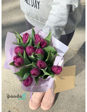 11 фиолетовых тюльпанов 
