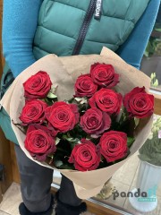 11 red roses
