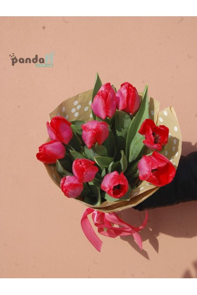 11 red tulips