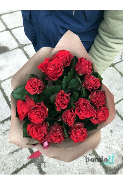 15 червоних троянд Ель торо 60 см