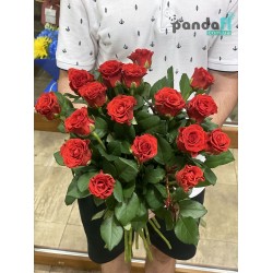17 червоних троянд Ель торо 50 см