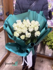 19 білих троянд 60 см #2