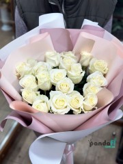 19 білих троянд 70 см #2