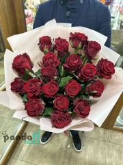 19 червоних троянд 70 см