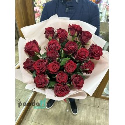 19 червоних троянд 70 см