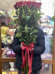 19 червоних троянд 90 см