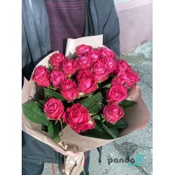 19 малинових троянд 70 см