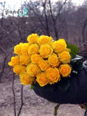 19 yellow roses 80 cm