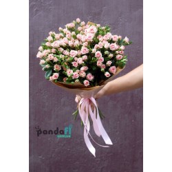 19 кустовых роз розовых 60 см