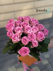 19 рожевих троянд Аква 50 см