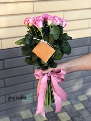 19 рожевих троянд Аква 50 см