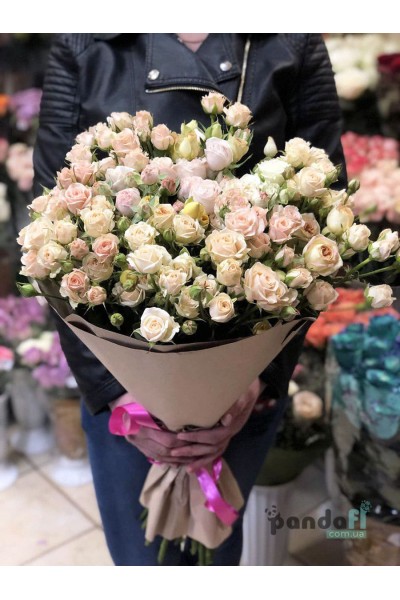 25 кущових троянд 60 см