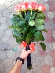 25 коралових троянд 60 см