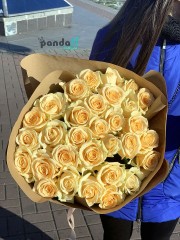 31 кремова троянда 70 см