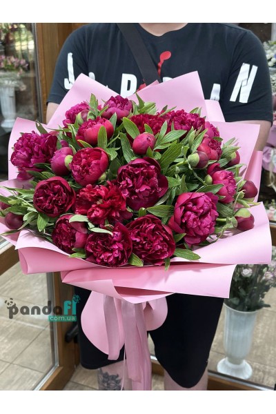 31 raspberry peonies