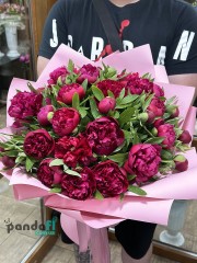 31 raspberry peonies