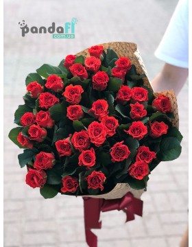35 червоних троянд Ель Торо 60 см