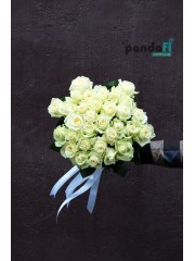 35 white roses 60 cm