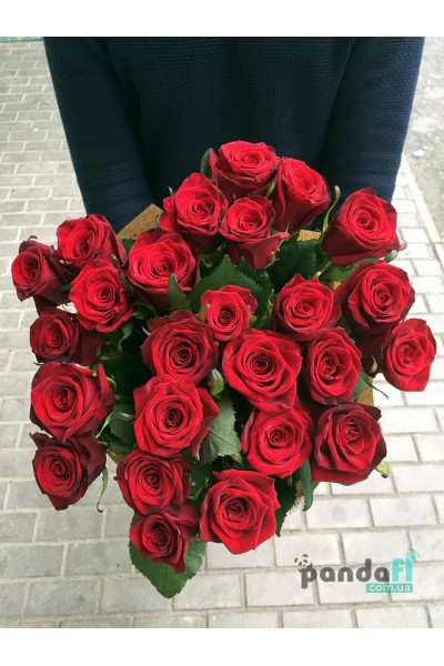 35 red roses 60 cm