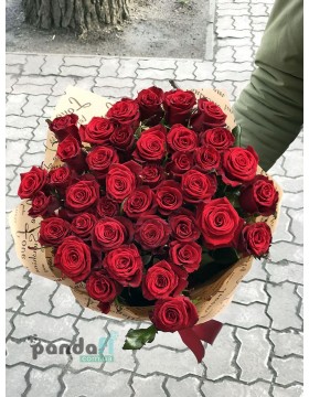 35 red Grand Prix roses 60 cm