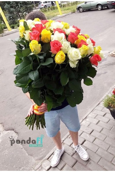 35 троянд мікс 4 кольори 80 см