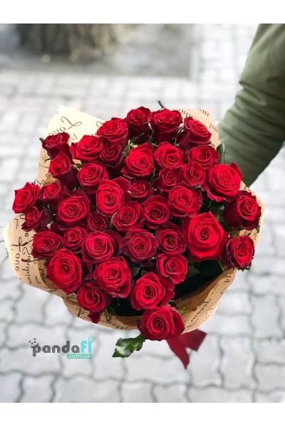 41 червоних троянд 60 см