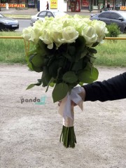 45 білих троянд 60 см