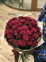 45 червоних троянд 70 см