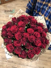 45 червоних троянд 70 см