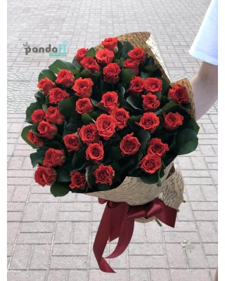 45 червоних троянд Ель Торо 60 см