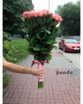 51 рожева троянда Карина 80 см