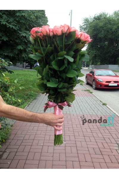 51 рожева троянда Карина 80 см