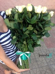 75 бежевих троянд 60 см