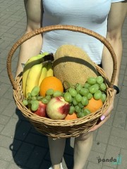 Кошик із фруктами "Улюбленою"