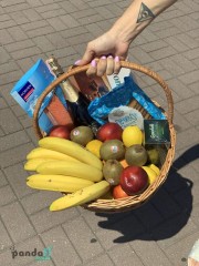 Кошик із шампанським та фруктами "Фруктове диво"