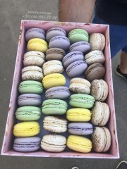 33 macaroons
