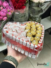 Набір солодкого "Серце" Raffaello та Ferrero
